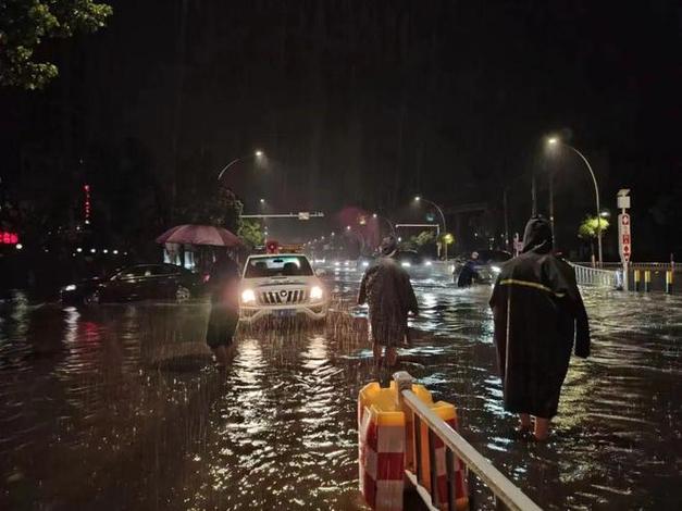 为什么受水灾了粮食价格反而低了平江暴雨平江超纪录汛情前后 科技6